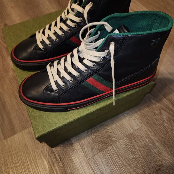 sneakers - Picture 1 of 3